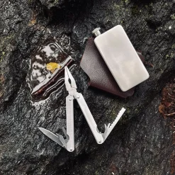 Handy Flask