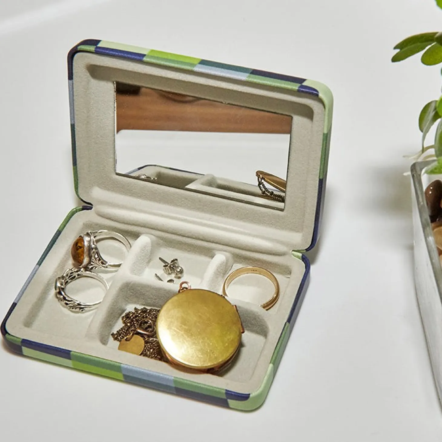 Portable Jewelry Case